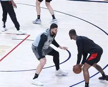 lol-波特兰开拓者训练开放日，今晨扳平良机引欢呼，社区盾在即，轮换策略成焦点的简单介绍