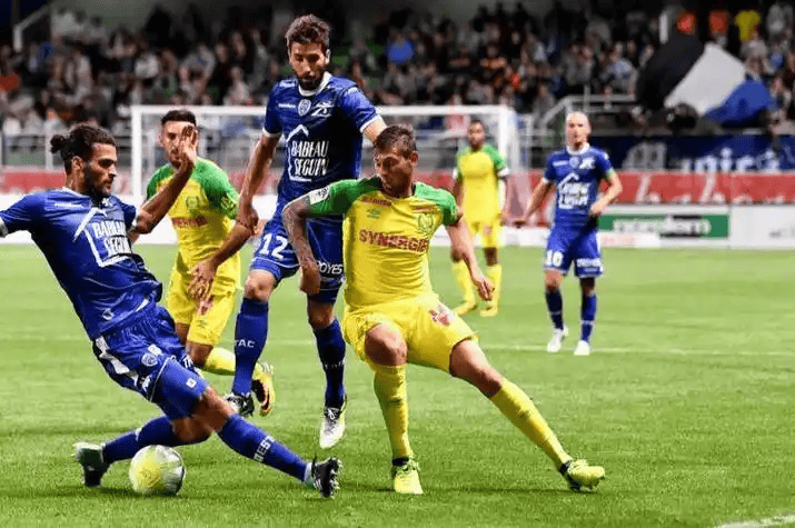 英雄资料-赛后法国杯焦点战；毕尔巴鄂竞技复出首秀；质疑声仍在；阵容厚度经受考验的简单介绍